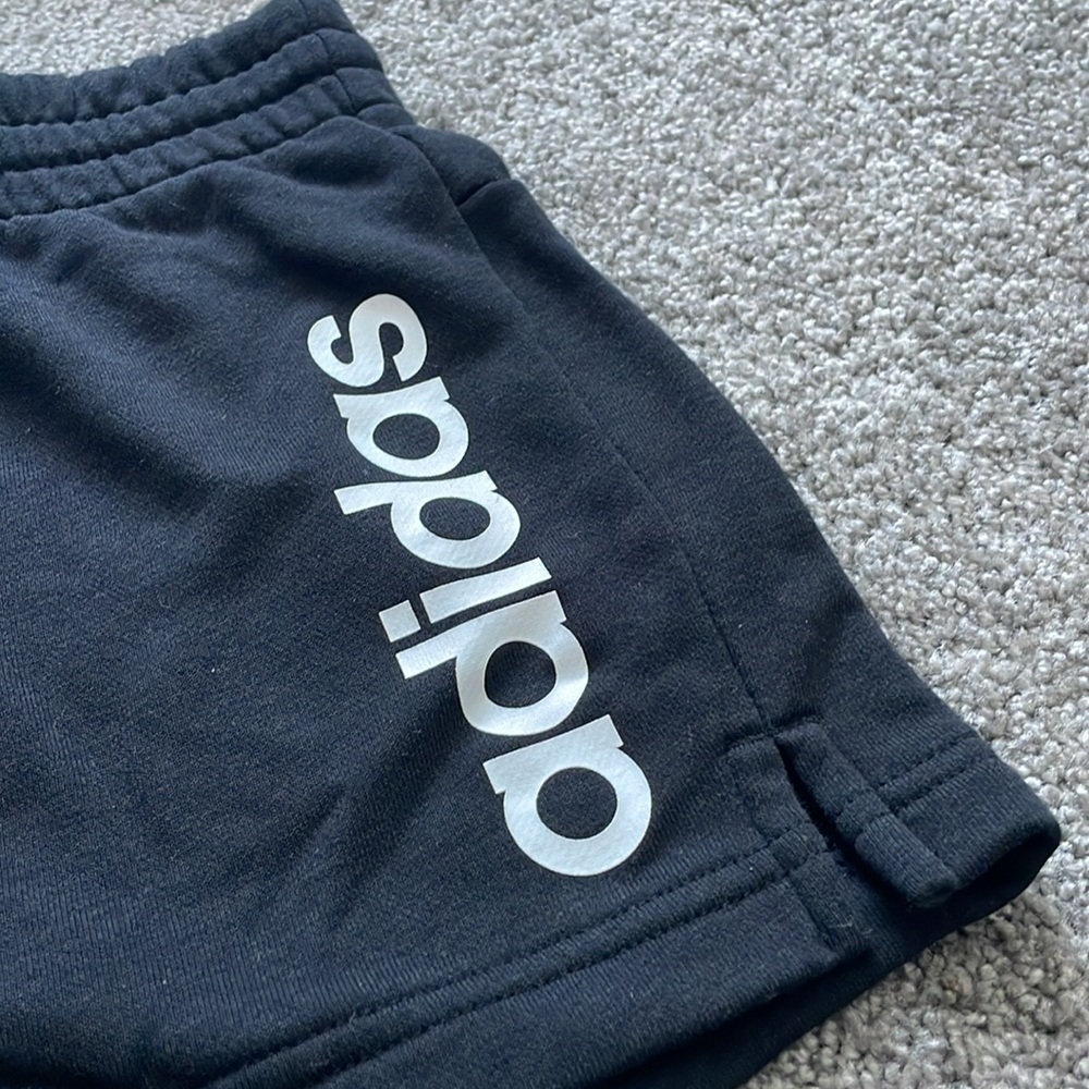 Adidas black shorts - Picture 2 of 5